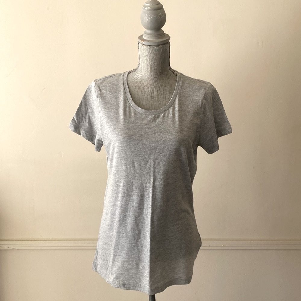 OAKLEY SUPER CUTE CASUAL 🩶GRAY🩶 SHORT SLEEVE SHIRT SIZE LARGE 🌟NWOT🌟